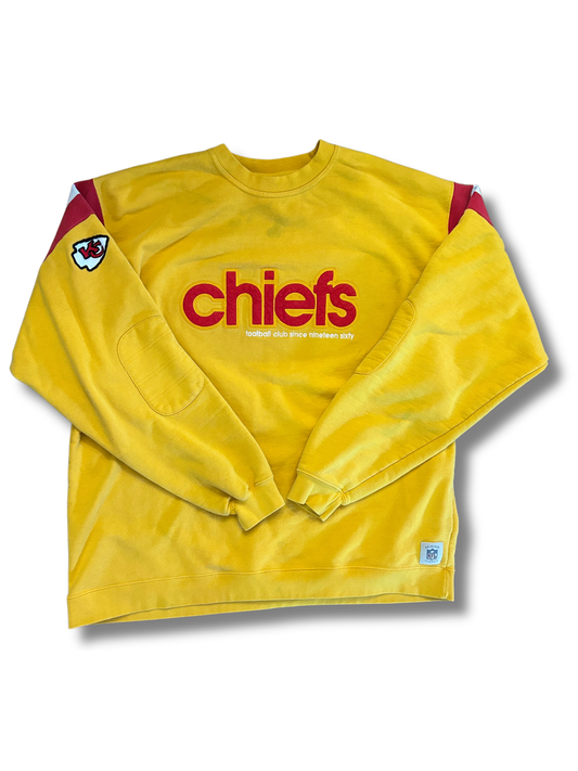 VINTAGE Reebok Gridiron Classic Oversized Gold Chiefs Football Club Crewneck