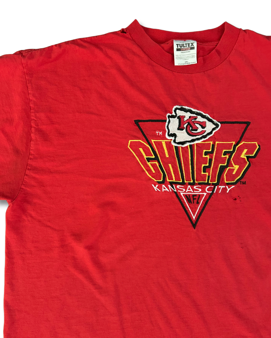 VINTAGE Kansas City Chiefs Red Tee – Unique Embroidery, Distressed