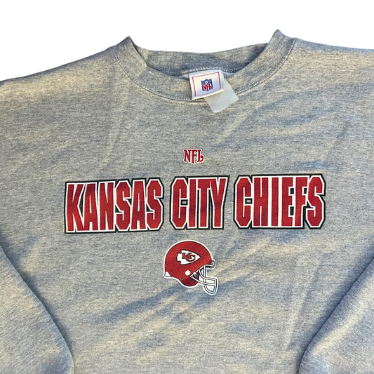 VINTAGE Gray NFL Chiefs helmet crewneck