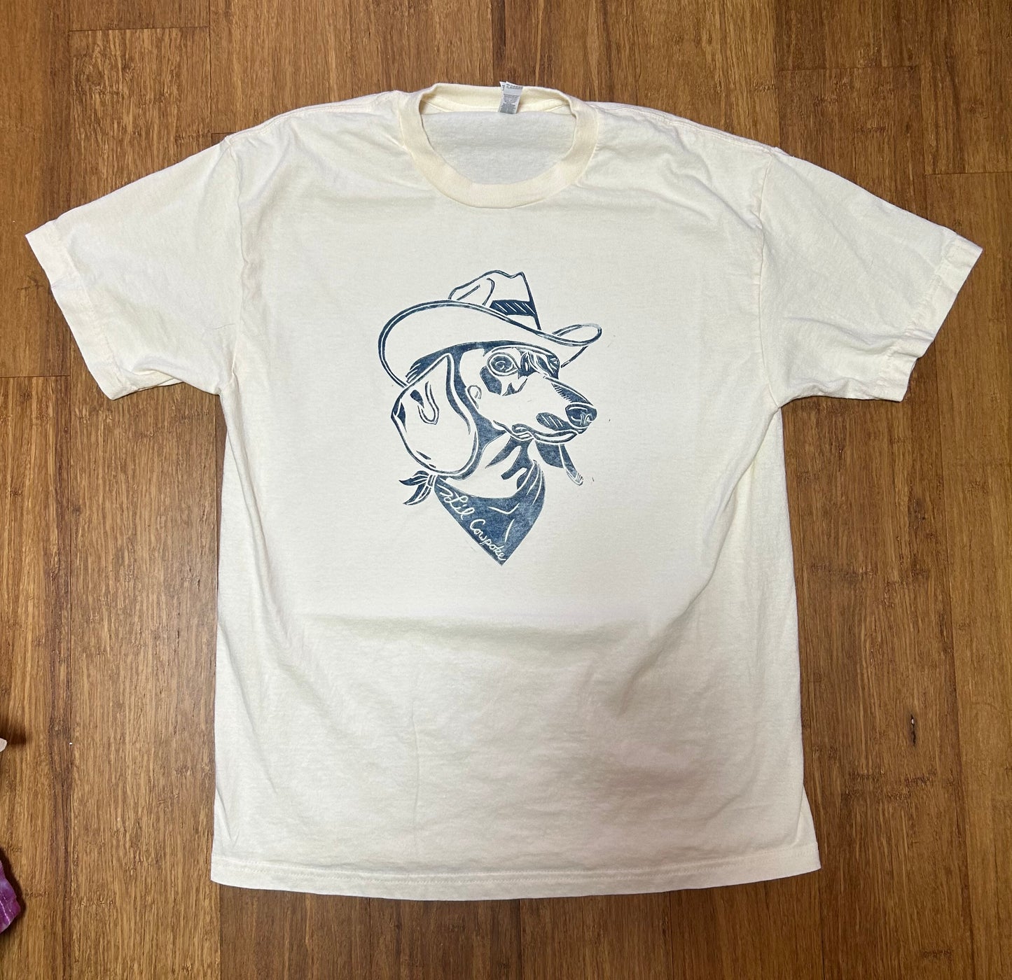 WEINER COWBOY CREAM HAND PRINTED T-SHIRT NON TIE DYE